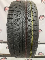 Bridgestone Blizzak VRX R17 235/45 94S