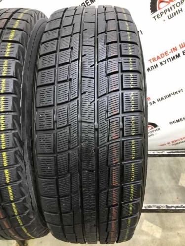 Yokohama Ice Guard IG30 R17 215/60