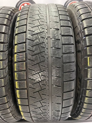 Formula Ice FR R17 215/60