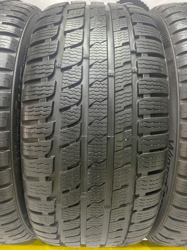Kumho WinterCraft KW27 245/40 R18 97V