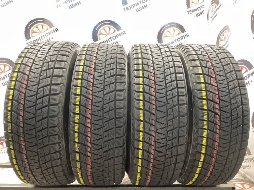 Bridgestone Blizzak DM-V1 R16 215/65