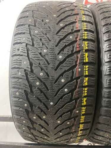 Nokian Hakka 9 R19 235/40