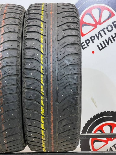 Bridgestone Ice Cruiser 7000 R16 215/60