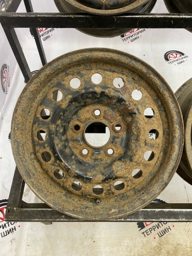 Штампы Nissan Orig (ржавые) R15 5x114,3  Dia 66,1 ET50 6J