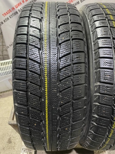 Triangle Snow Lion TA777 R16 215/60