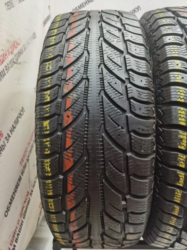 Cooper Weather-Master WSC R16	215/65