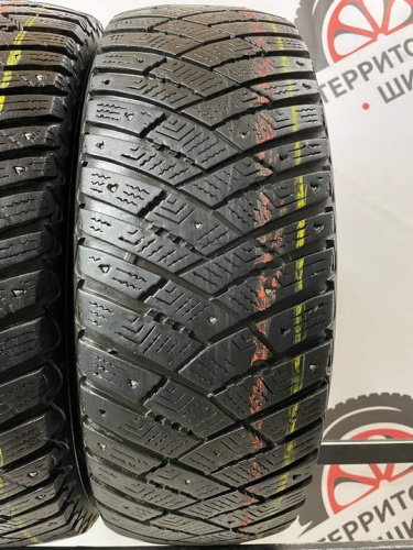 GoodYear UltraGrip R16 215/65