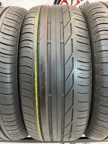Bridgestone Turanza T001  R18	225/50