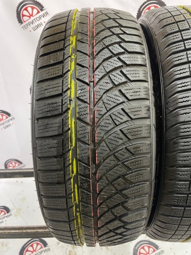 Kumho WinterCraft WP72 R16 205/55 94V