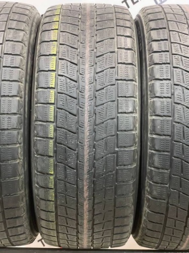 Dunlop WinterMaxx SJ8 R17   235/55