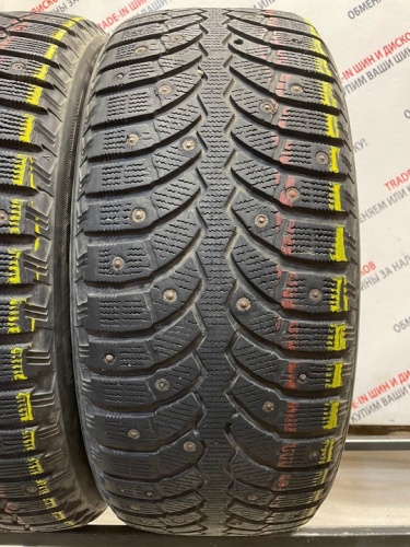 Bridgestone Blizzak Spike-01 R17 215/55