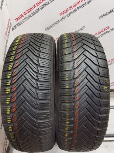 Michelin Alpin 6 R16	215/65