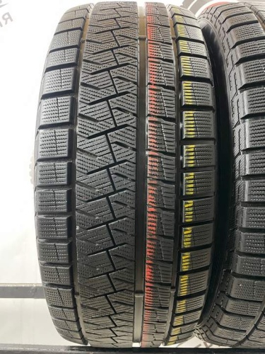 Pirelli IceAsimmetrico R18 235/55