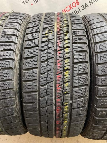 GoodYear Ice Navi Zea 2 R17 215/45