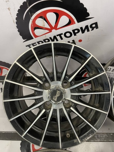 Литые  R13 4х100 ЦО 54.1 ET35 5J