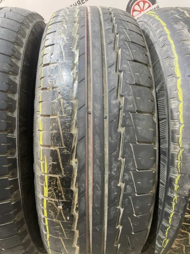 Kumho Road Venture ST KL11 R16 225/75