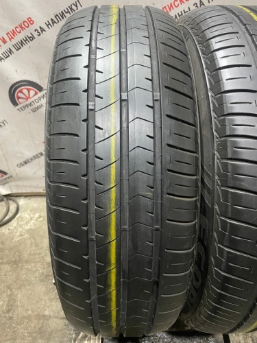 Bridgestone Ecopia NH100 RV R17 215/60