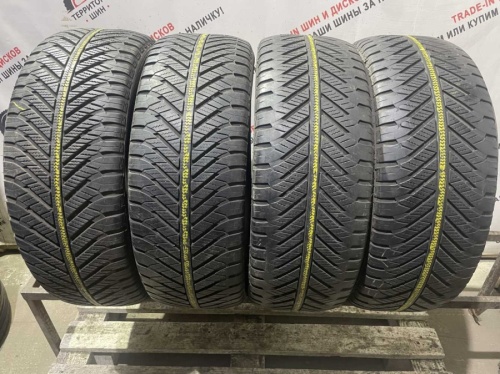 Goodyear Vector 4Seasons  R17 225/55