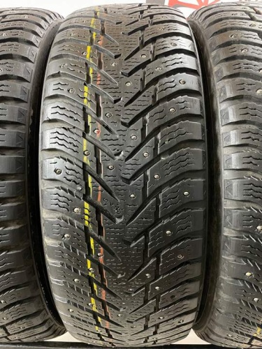 Nokian Hakka 8 R17 215/65