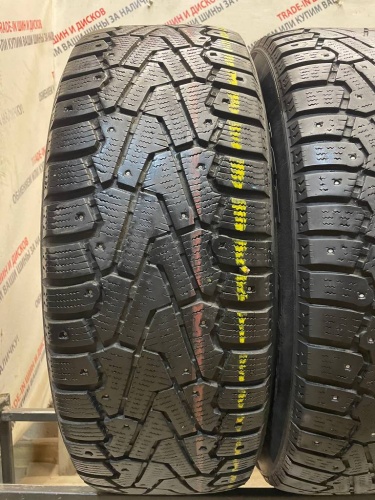 Pirelli Ice Zero R16 215/65
