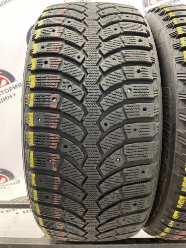 Bridgestone Blizzak Spike-01  225/50 R17