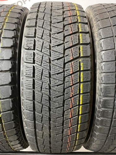 Bridgestone Blizzak DM-V1 R17 225/65