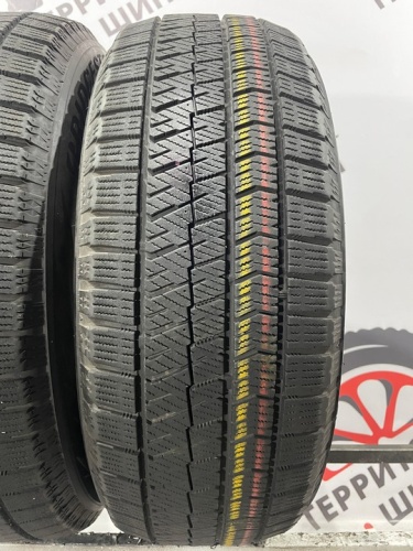 bridgestone Blizzak VRX2 R16 215/60