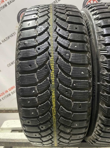 Bridgestone Blizzak Spike-01 R16 205/55