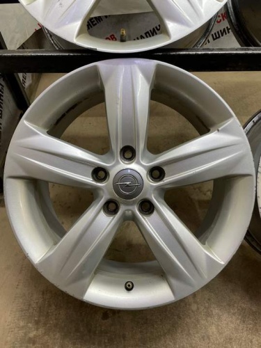 Литьё Opel R17 5x120; СТ67,1; ET 41; 7J