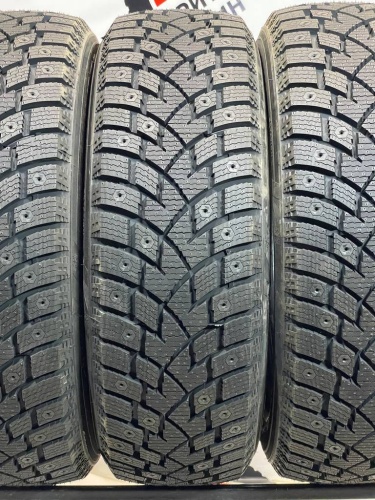 Zeta Antarctica Sport R17 215/65