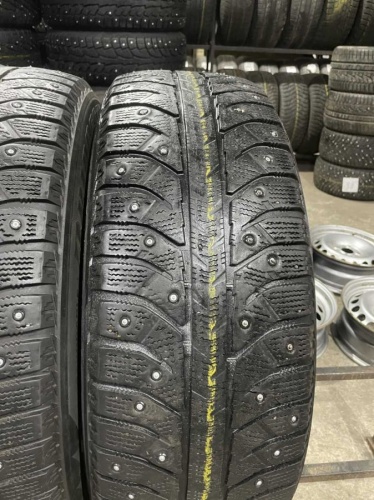 Bridgestone Ice Cruiser 7000 R18 235/60