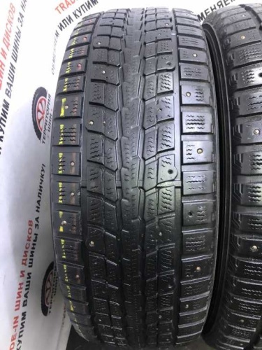 Dunlop SP Winter Ice 01 215/65 R16