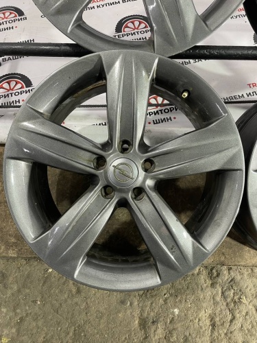 Литые OPEL R17 5х105 ЦО56.6 ET42 7j