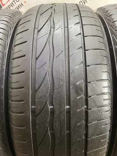 Bridgestone ER300 R17 215/50