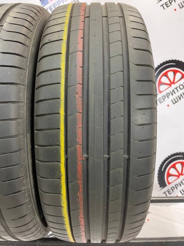 Pirelli P Zero PZ4 R18	225/50