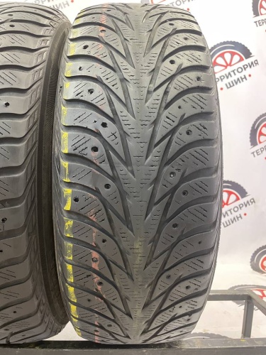 Yokohama Ice Guard ig35 R16 215/65