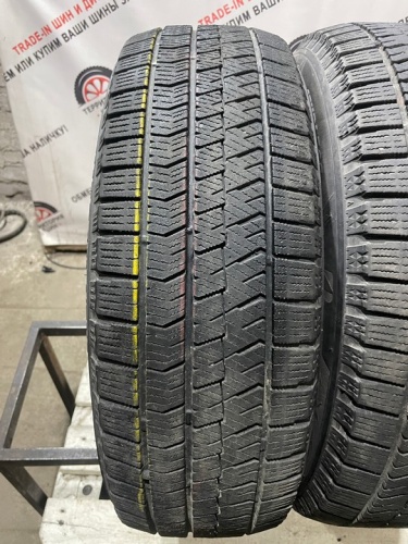 Bridgestone Blizzak VRX2 R15 195/65