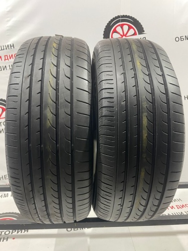 Yokohama BluEarth RV-02 R16 215/60