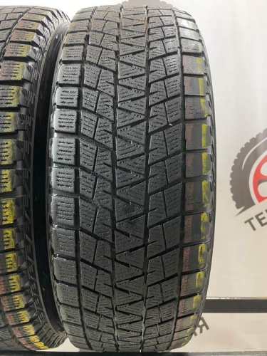 Bridgestone Blizak DM-V1 R17 225/65