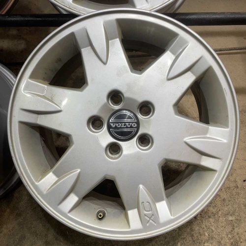 Литые VOLVO  R16 5х108 ЦО64.1 7J ET49