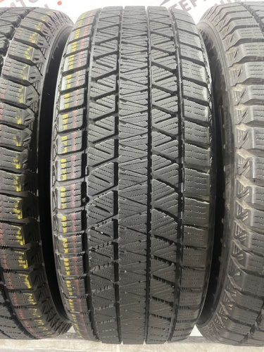 Bridgestone Blizzak DM-V3 R17 225/65