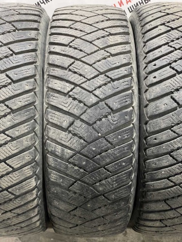 Goodyear UltraGrip Ice Arctic SUV R16 215/65