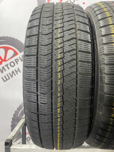 Bridgestone Blizzak VRX2 R17 225/60