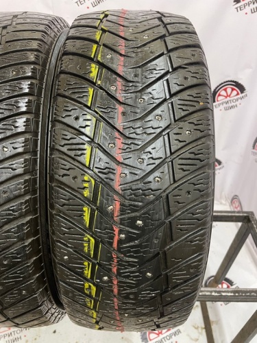 Yokohama IceGuard 65 R16 205/55 94T