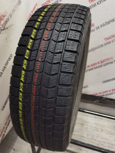 Dunlop Grandrtek SJ7 R16	215/65
