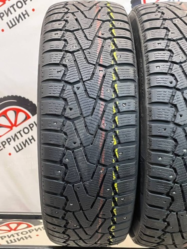 Pirelli Ice Zero R16 215/65