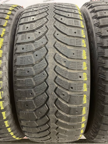 Bridgestone Blizzak Spike-01  R16	205/55