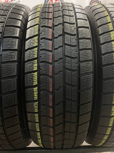 Goodyear Ice Navi 7 R16 215/65