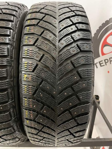 Michelin X-Ice North 4 R19 255/35