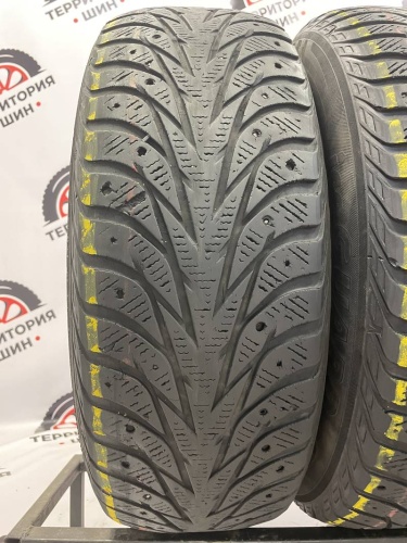 Yokohama Ice Guard ig35 R16 215/65